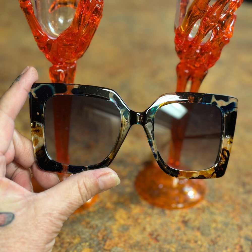 Ladies sunglasses